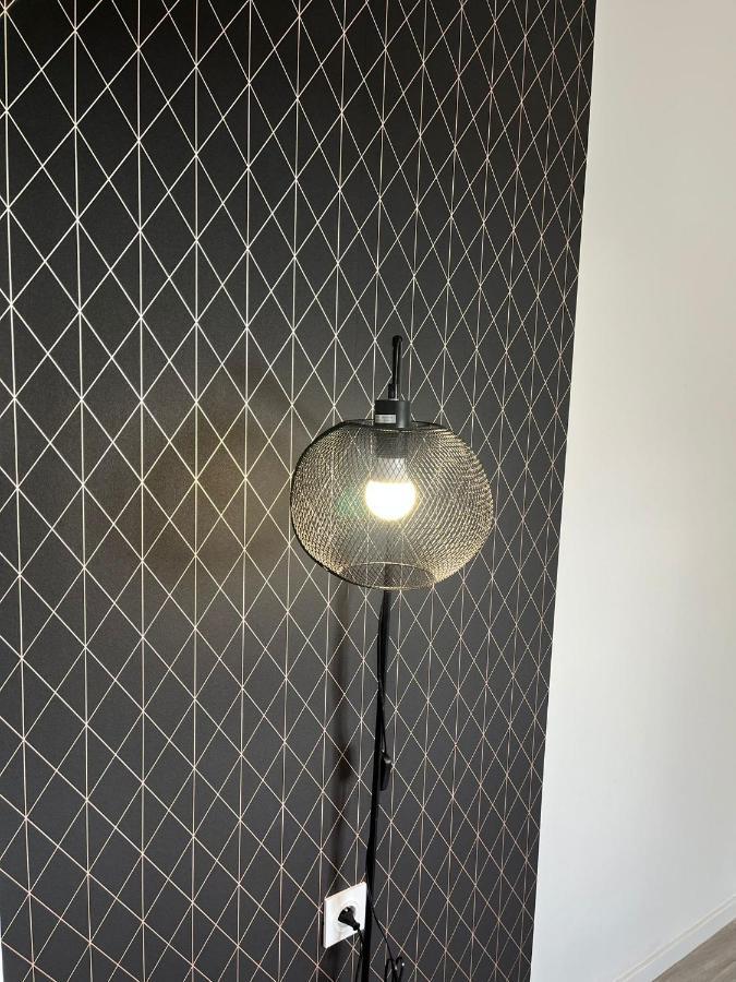 NG SuiteHome Queven Balnéo I Rétroprojecteur Extérieur photo