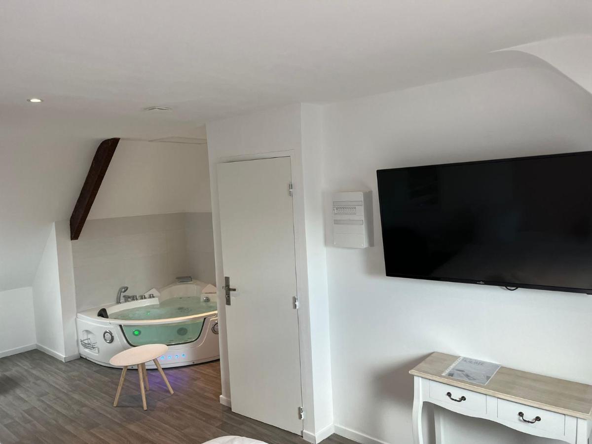 NG SuiteHome Queven Balnéo I Rétroprojecteur Extérieur photo